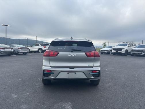 2022 Kia Niro EV EX