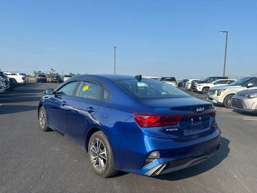 Deep Sea Blue 2022 Kia Forte LXS