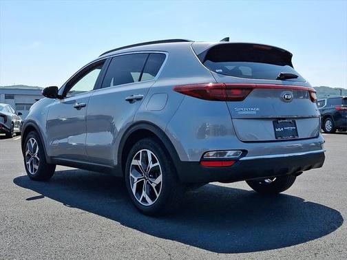 2022 Kia Sportage EX