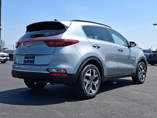 2022 Kia Sportage EX