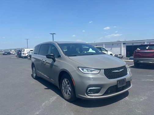 Ceramic Gray Clearcoat 2025 Chrysler Pacifica Select