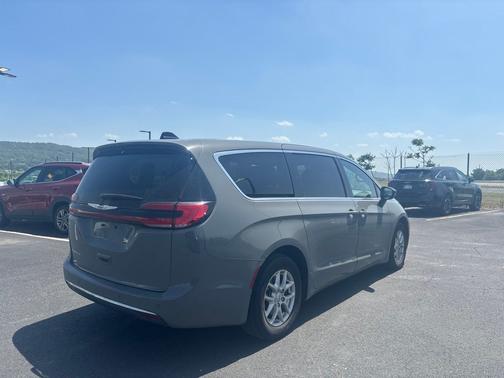 Ceramic Gray Clearcoat 2025 Chrysler Pacifica Select