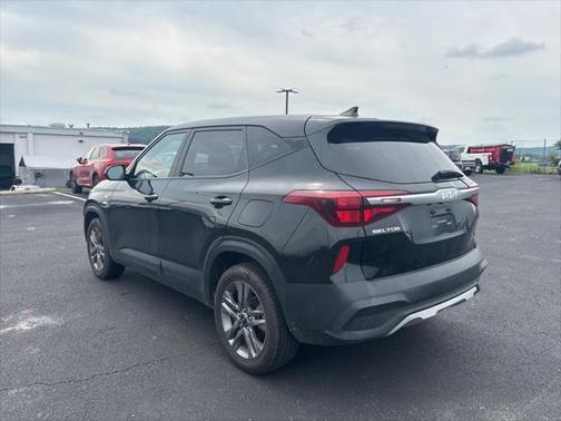 2023 Kia Seltos LX