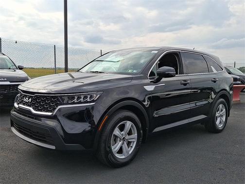 2022 Kia Sorento LX
