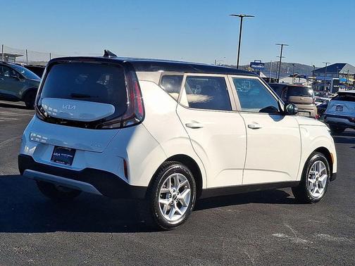 2023 Kia Soul S
