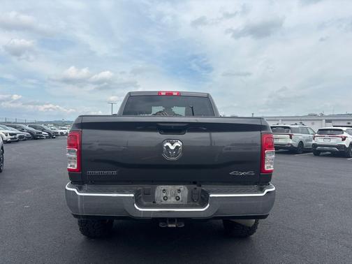 Granite Crystal Metallic Clearcoat 2024 RAM 2500 Big Horn