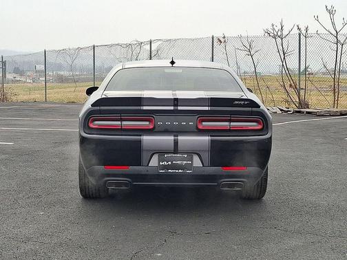 2015 Dodge Challenger SRT 392