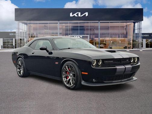 2015 Dodge Challenger SRT 392