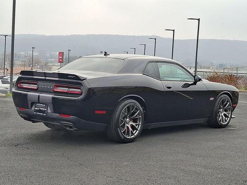 2015 Dodge Challenger SRT 392