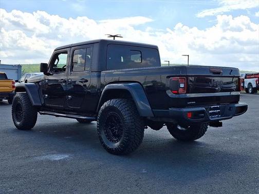 2022 Jeep Gladiator Willys 4x4