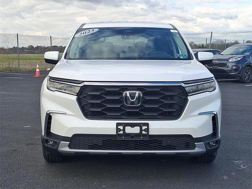 2023 Honda Pilot AWD EX-L 8 Passenger