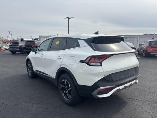 2023 Kia Sportage Hybrid LX