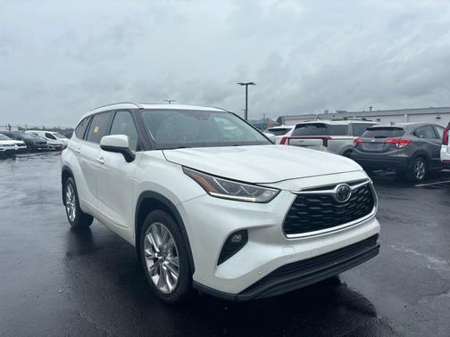 Blizzard Pearl 2020 Toyota Highlander Limited
