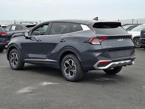Gravity Gray 2024 Kia Sportage LX
