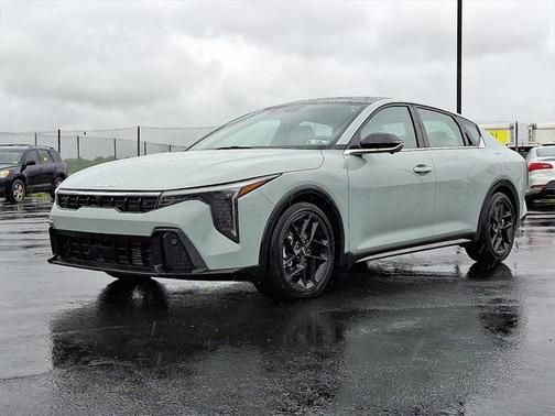 2025 Kia K4 GT-Line Turbo
