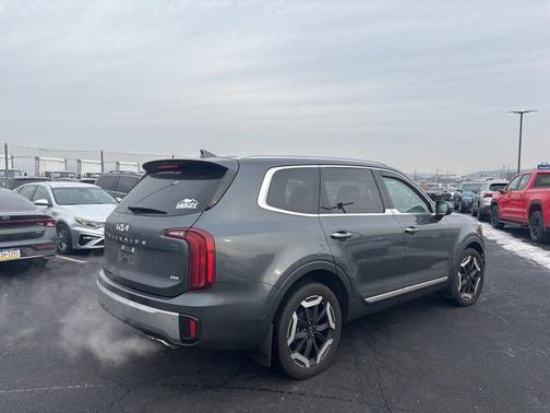 2023 Kia Telluride S