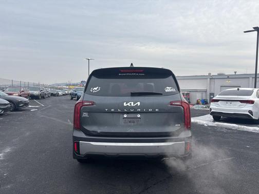 2023 Kia Telluride S