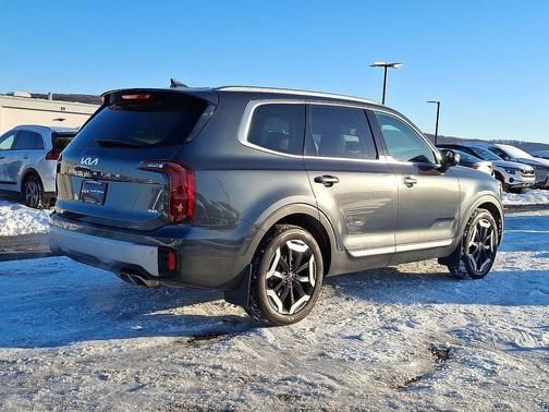 2023 Kia Telluride S
