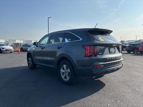 2022 Kia Sorento LX