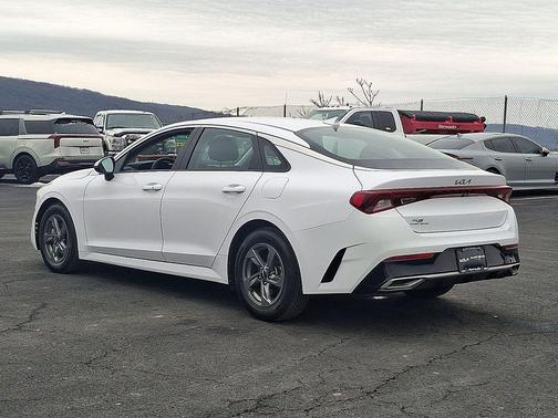 2022 Kia K5 LXS