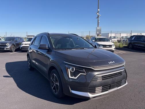 Graphite Gray 2023 Kia Niro EX