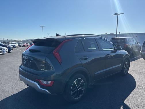 Graphite Gray 2023 Kia Niro EX