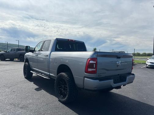 Billet Silver Metallic Clearcoat 2024 RAM 2500 Laramie