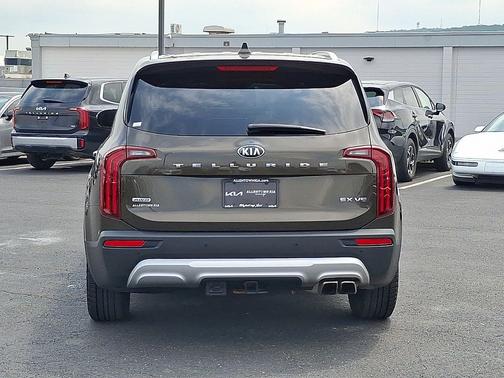 Dark Moss 2020 Kia Telluride SX