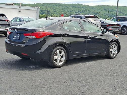 Phantom Black Metallic 2011 Hyundai ELANTRA GLS