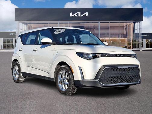 2023 Kia Soul LX
