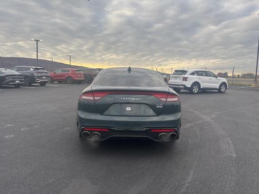 2022 Kia Stinger GT1