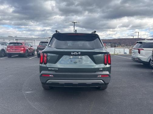 2023 Kia Sorento S