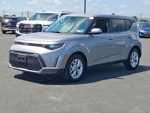 Steel Gray 2023 Kia Soul LX