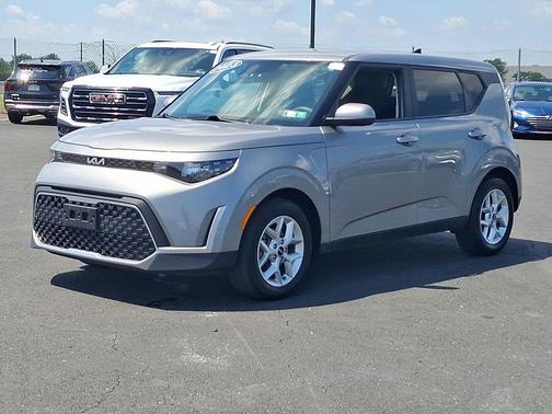 Steel Gray 2023 Kia Soul LX