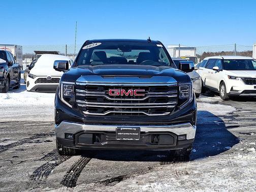 2024 GMC Sierra 1500 SLT