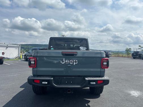 Anvil Clear Coat 2024 Jeep Gladiator Rubicon