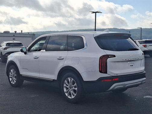 2022 Kia Telluride LX