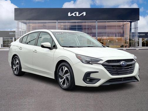 Crystal White Pearl 2023 Subaru Legacy Premium