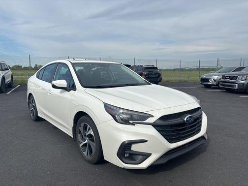 Crystal White Pearl 2023 Subaru Legacy Premium