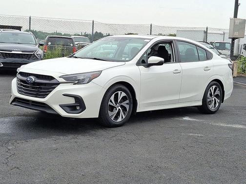 Crystal White Pearl 2023 Subaru Legacy Premium