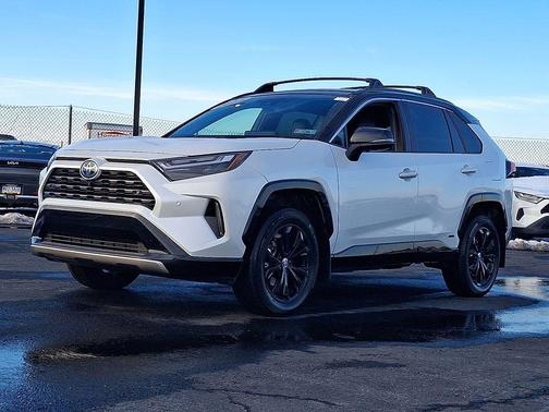 2023 Toyota RAV4 Hybrid SE