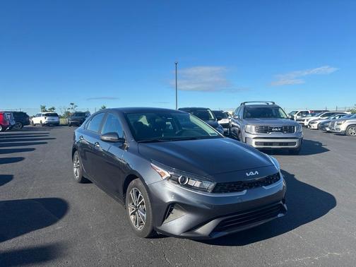 Gravity Gray 2023 Kia Forte LXS