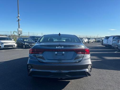 Gravity Gray 2023 Kia Forte LXS