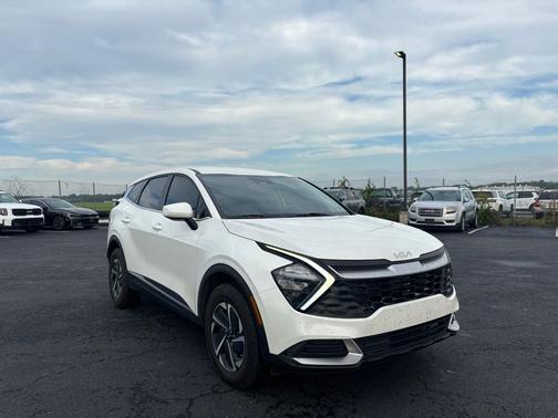 Snow White Pearl 2023 Kia Sportage Hybrid LX