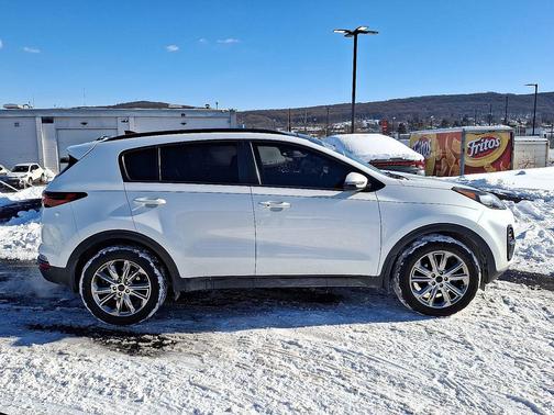 2022 Kia Sportage S