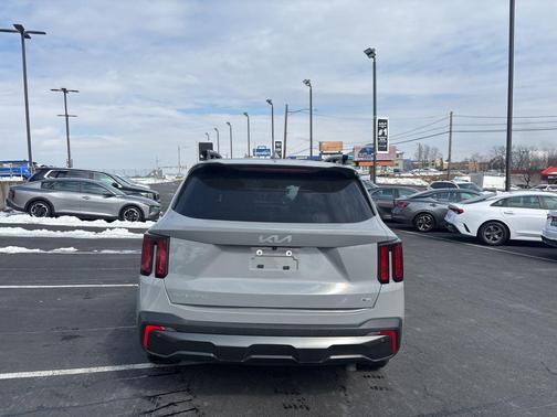 2024 Kia Sorento EX