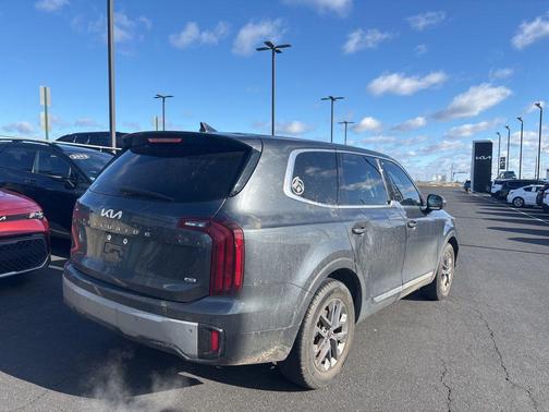 2023 Kia Telluride LX