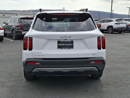 Glacial White Pearl 2023 Kia Sorento EX