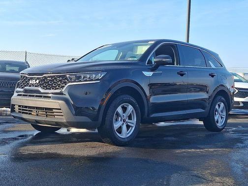 2023 Kia Sorento LX
