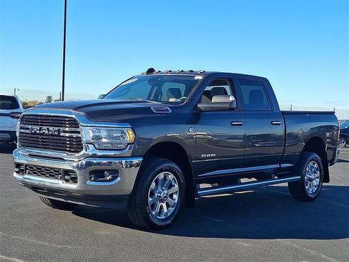 2019 RAM 2500 Big Horn Crew Cab 4x4 6'4' Box